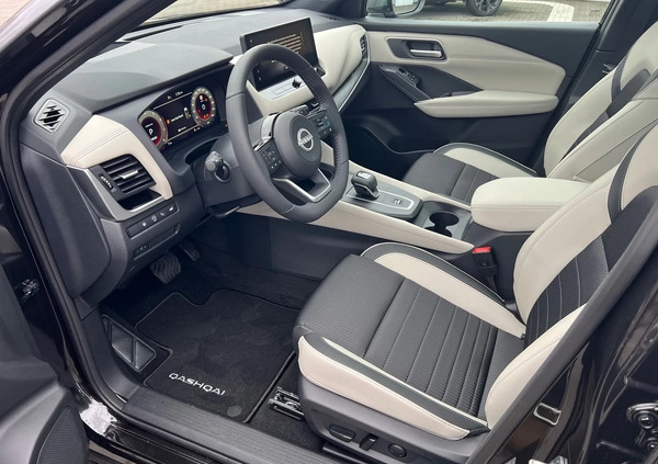 Nissan Qashqai cena 156100 przebieg: 10, rok produkcji 2024 z Zabrze małe 277